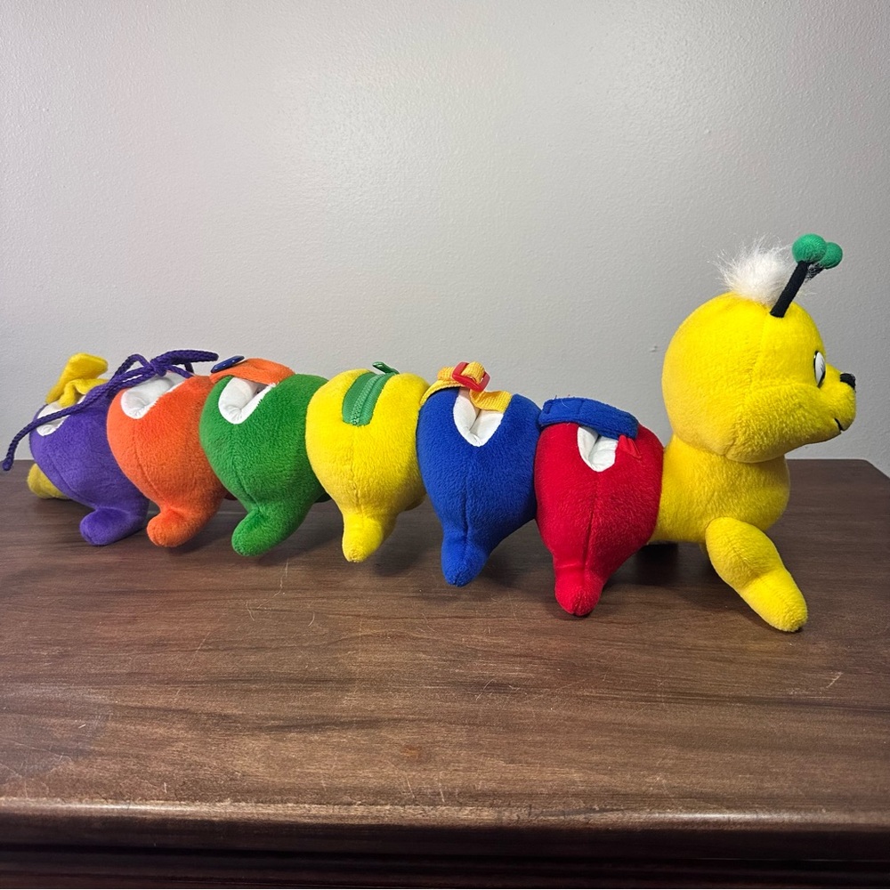 Discovery Toys Caterpillar Dress-A-Pillar Plush Learning Toy 23" Vintage